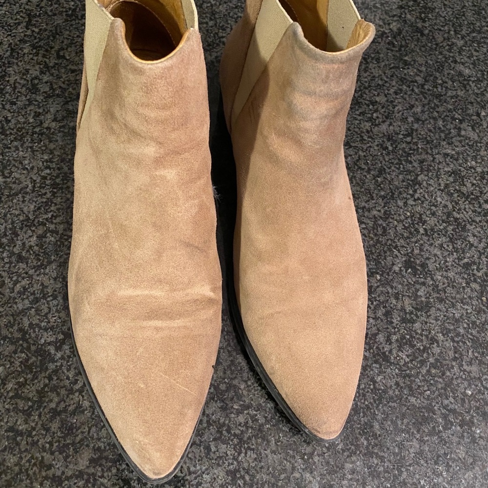 Frank & Oak Chelsea Boots